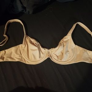 Victoria's Secret body by Victoria unlined demi